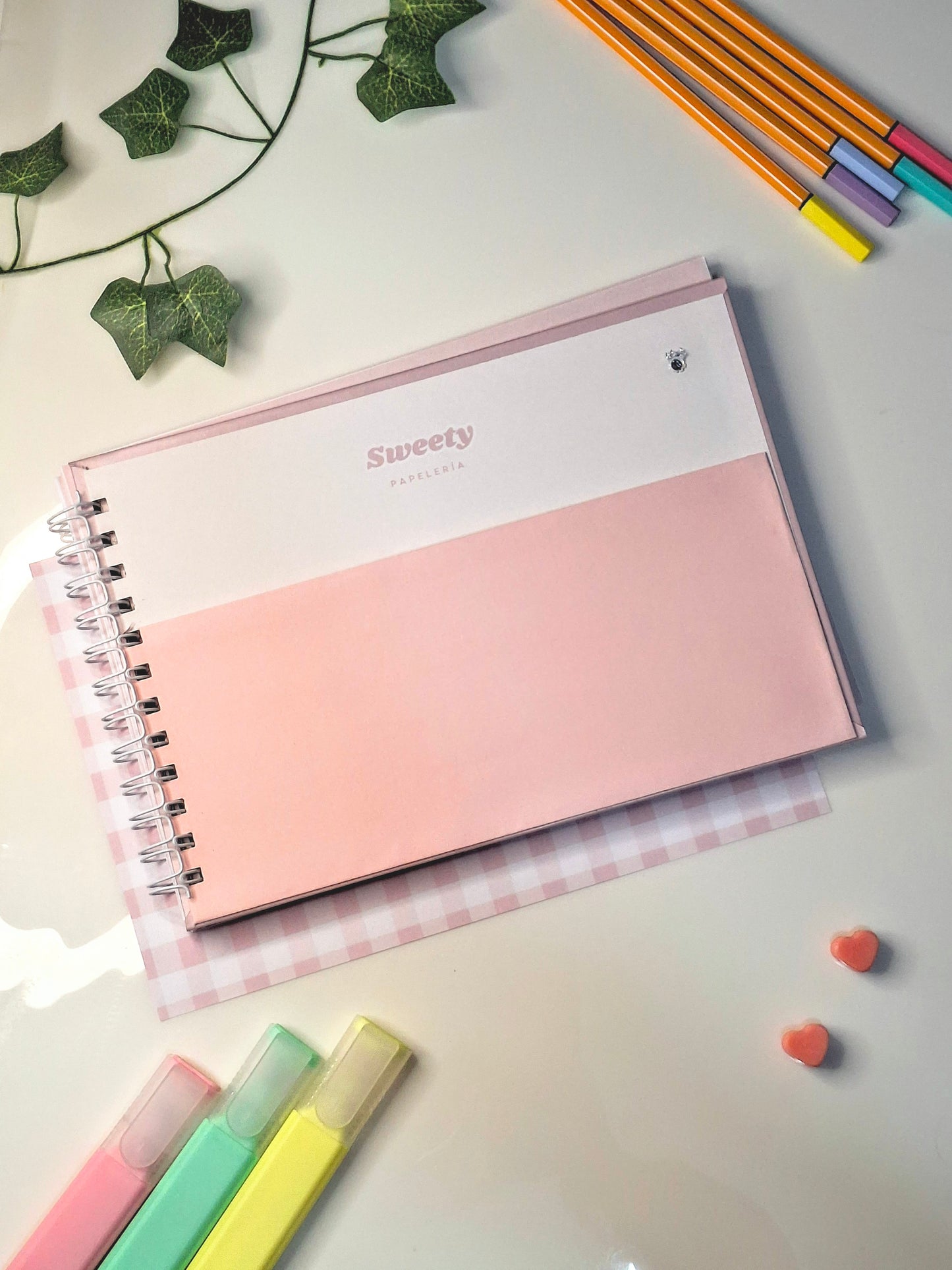 Cuaderno Cornell Horizontal Rosado 80 Hojas